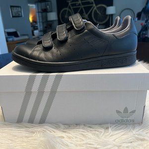 Limited Edition Stan Smith Shoes with Velcro Loops in Black by Adidas.